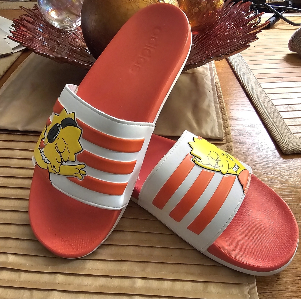 Adidas Lisa Simpson slides. Size women's 7